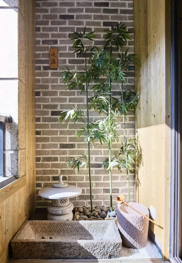 简装就学他家,全屋刷大白,电视墙不造型,反而装出高级感! 简装就学他家,全屋刷大白,电视墙不造型,反而装出高级感!